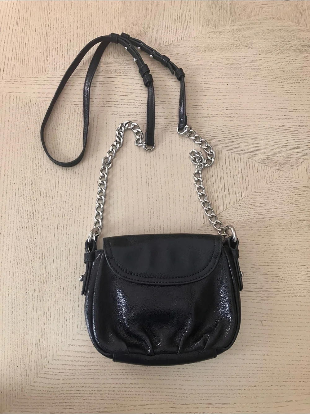 Badgley Mischka Black Wrinkled Leather Crossbody Mini Silver Chain and Turn-Lock
